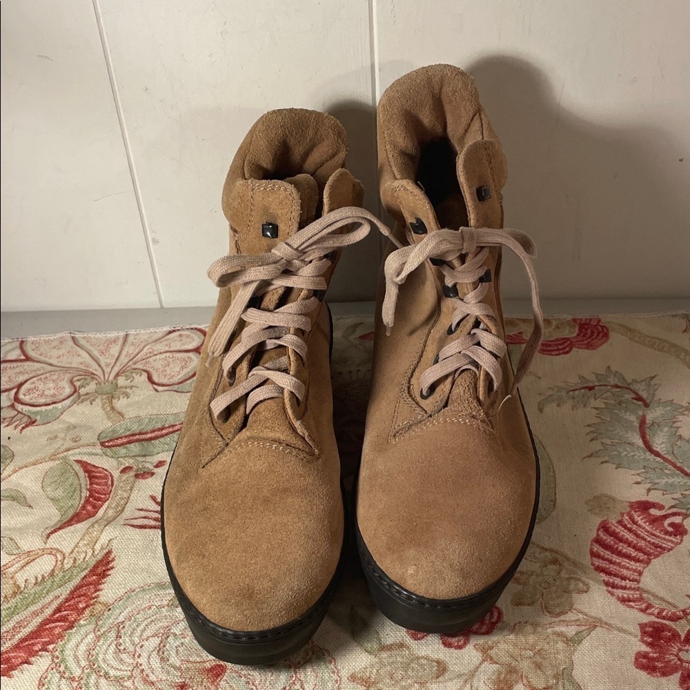 Tod's Light Brown Lace Up Combat Boots